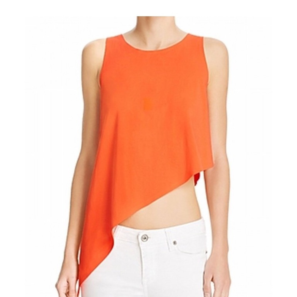 Kendall and Kylie tank